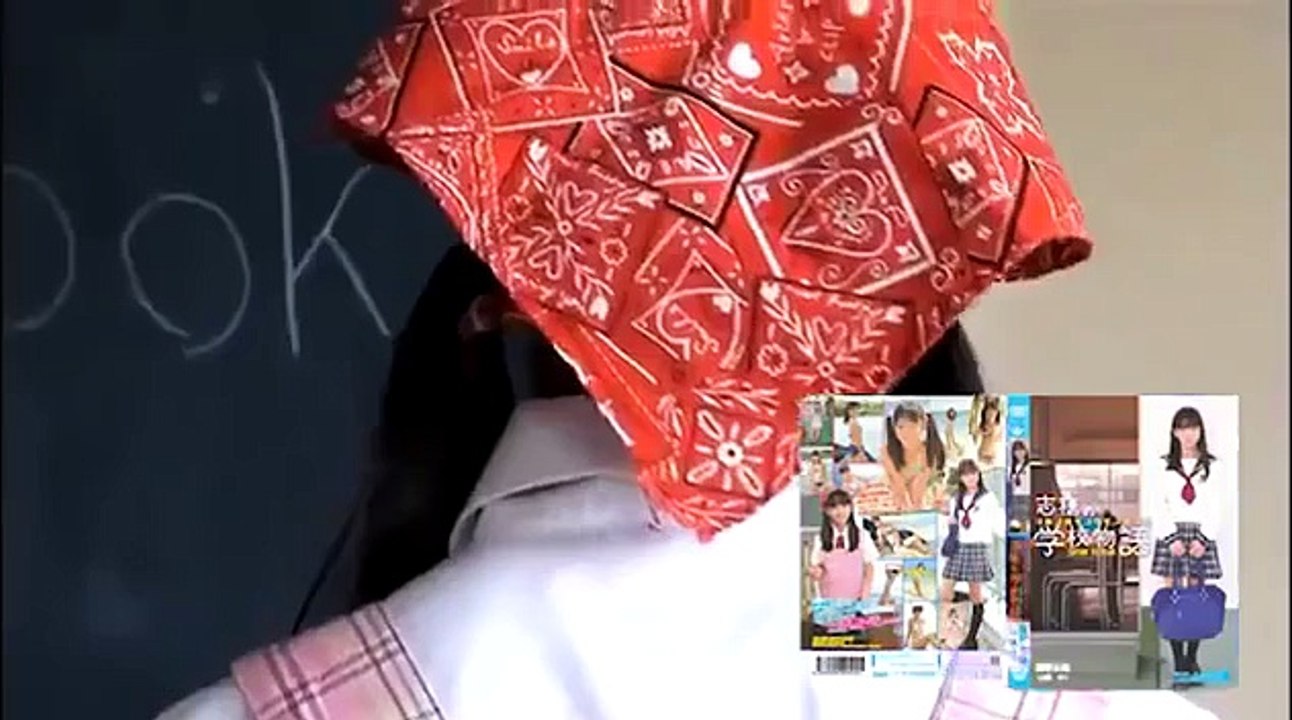 Very Cute Japanese Teen Model