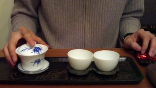How to brew tea gongfu style using gaiwan