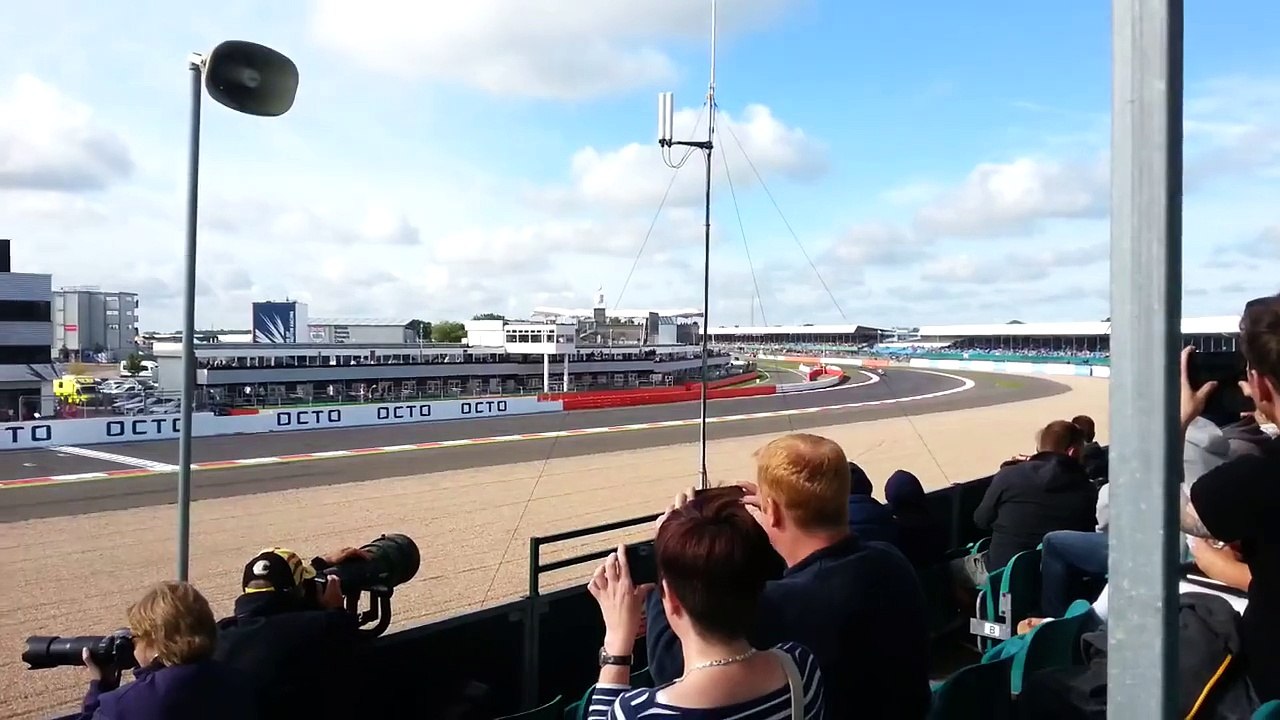 MotoGP Qualifying 2 Silverstone 15 - Pits Straight