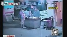 Parking attendant beating by man who refuse to pay parking fees