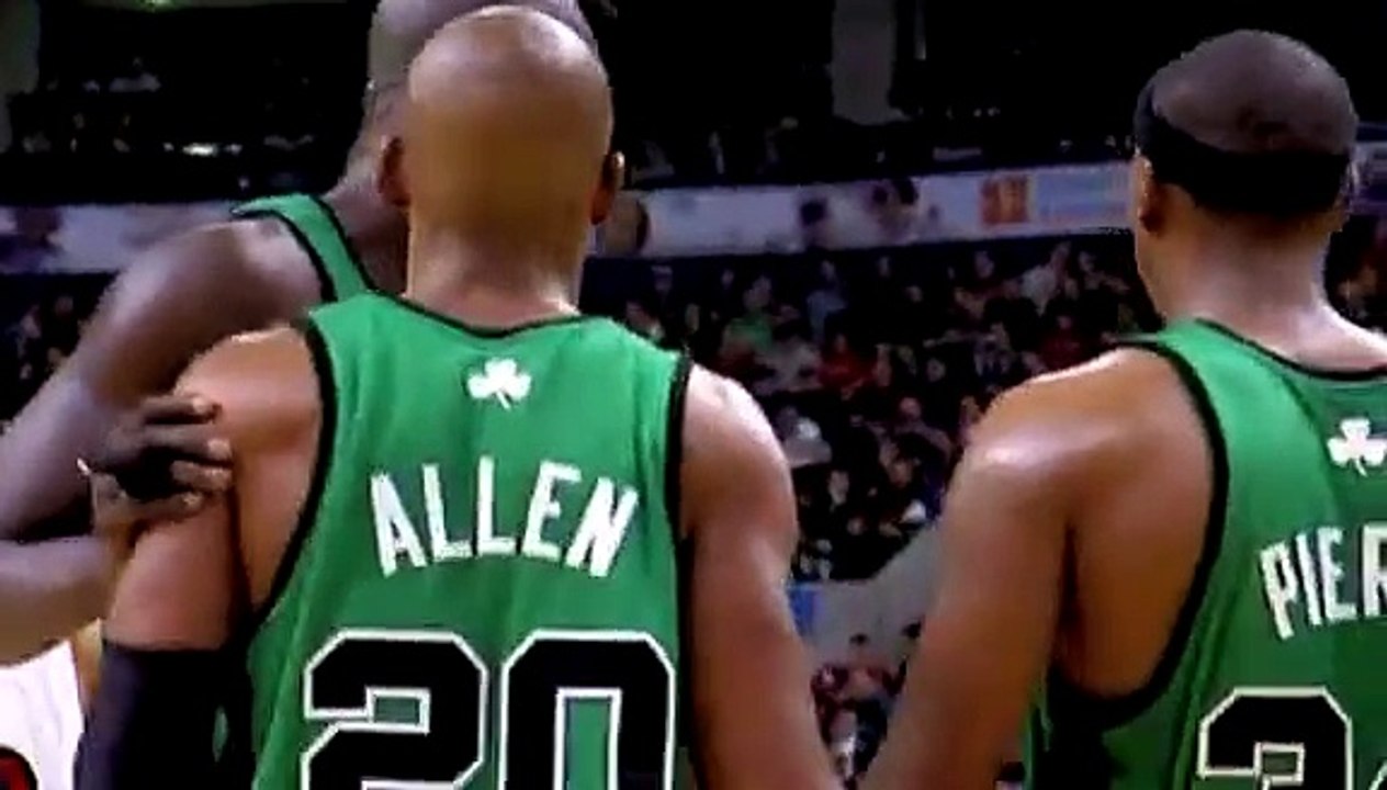 Rajon Rondo roller-skating