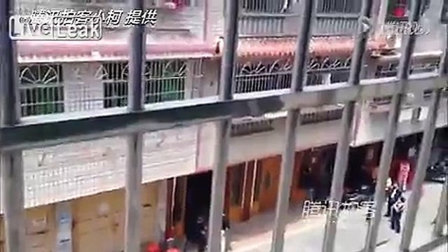 Tens of people with sticks and machetes storm gambling house