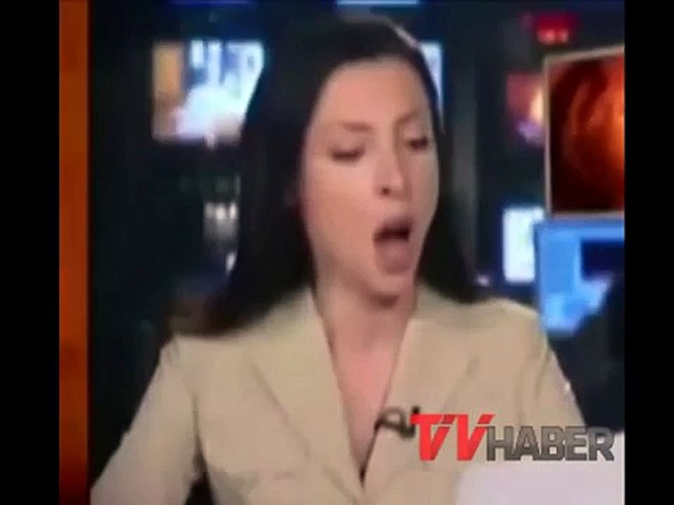 Canlı yayında esneyen Rus spiker