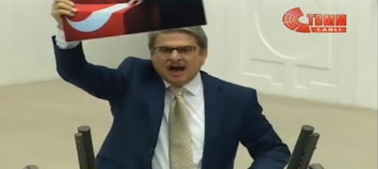 Meclis'te AKP'lileri kızdıran Erdoğan fotoğrafı