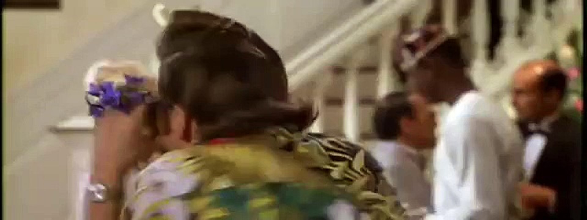Ace Ventura When Nature Calls - something in my teeth
