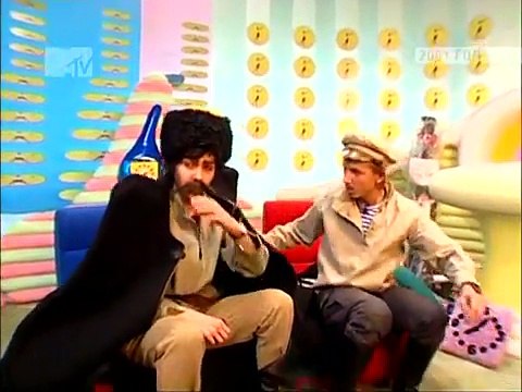 (staroetv.su) Бодрое утро (MTV, 2001). Костюмный день. Василий Иванович и Петька.
