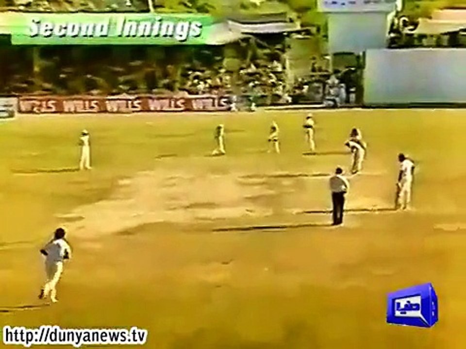 Imran Khan's amazing bowling against India.