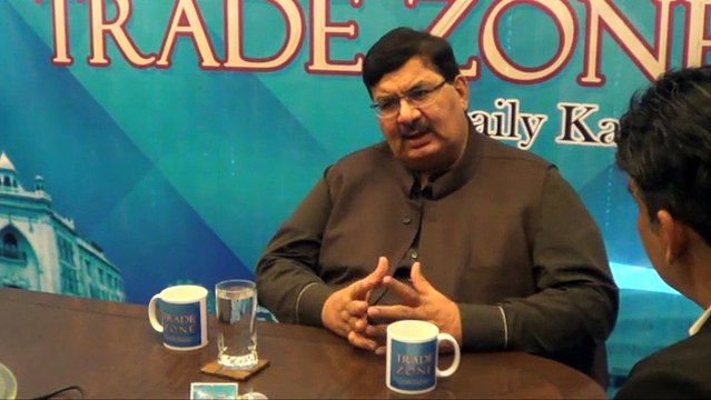 A.K. Memon hosting forum Aqeel Karim Dhedhi - Chairman AKD Securities discussing at Trade Zone Forum.