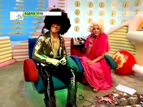 (staroetv.su) Бодрое Утро (MTV, 2000). Костюмный день. Эдита Пьеха и Валерий Леонтьев.
