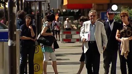 En Suisse, les prix baissent encore en août