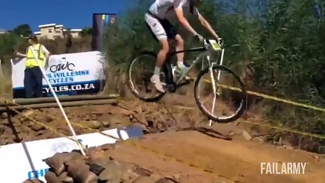 【Vine】Twitterで話題！おもしろいの６秒動画 おもしろすぎる動画特集01 Very Funny Videos FUNNY PRANKS & FUNNY FAILS! part5