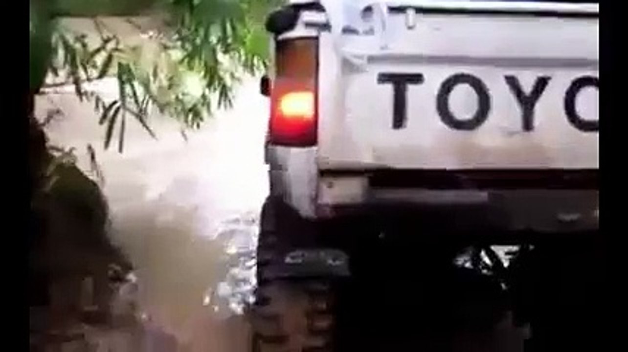 Crazy Toyota Driver !