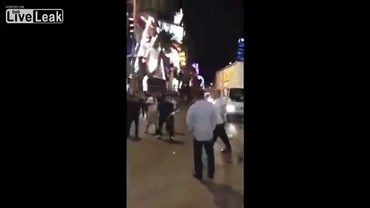 Skinhead Fights Ten Dudes in Vegas