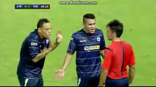 Atromitos -Fenerbahce-0-1.-Robin-van-Persie-