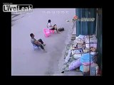 Woman vs robbers on scooter