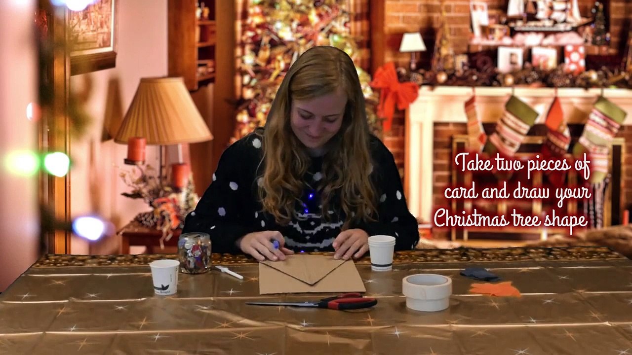 How to... Make 3D Christmas tree decorations!