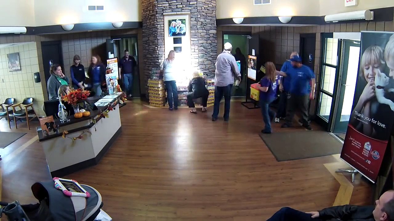 Comedian Tom Mabe "pranks" the Kentucky Humane Society.