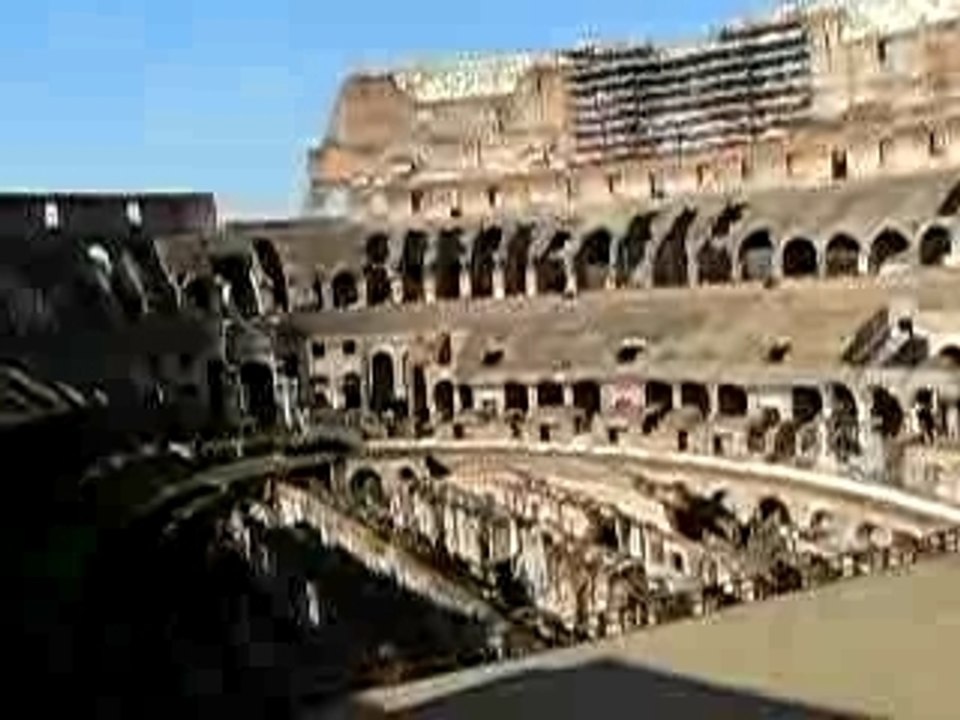 italie-rome-colisee-interieur