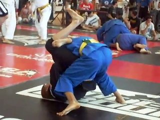 Japanese Jujutsuka vs Brazilian Jiu Jitsu practitioner - Mortal Kombat