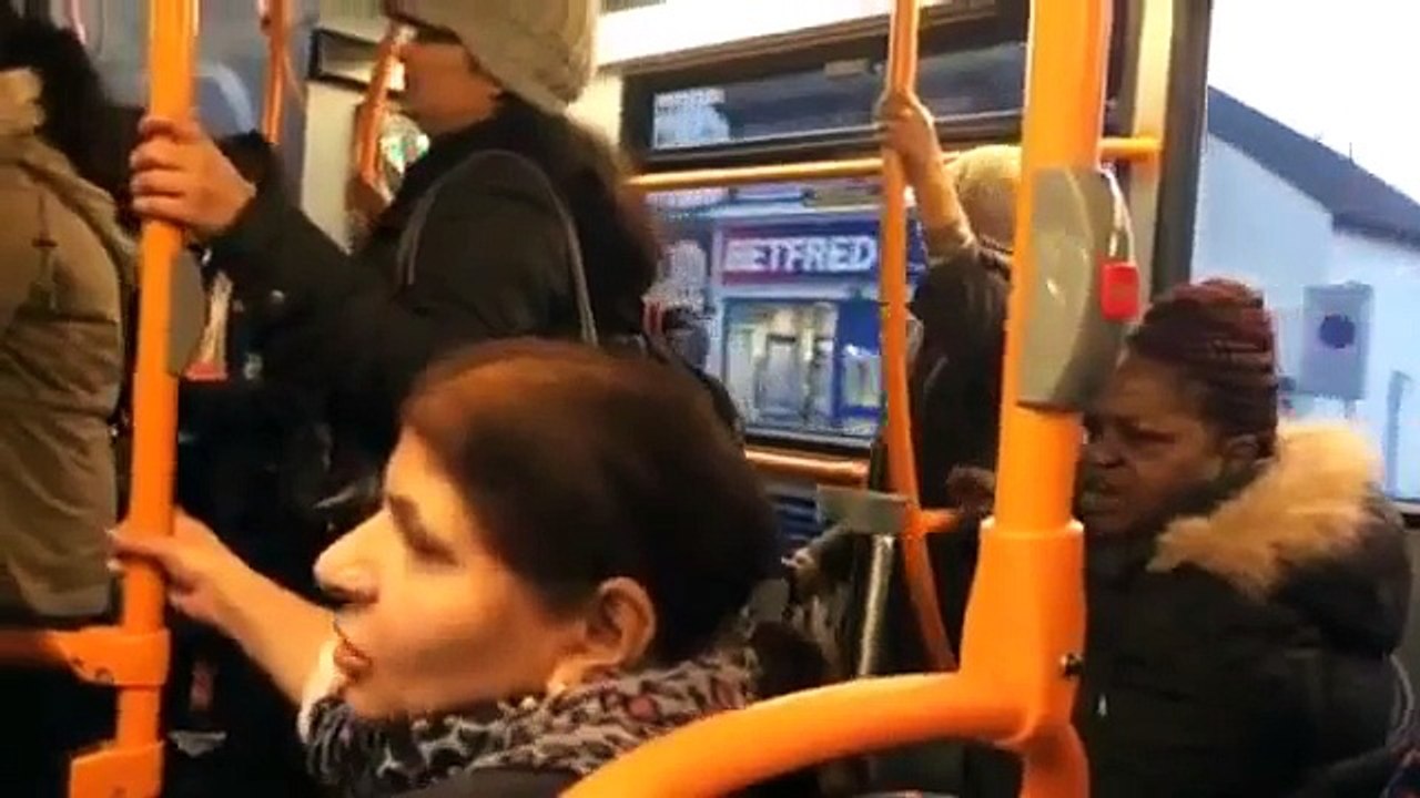 Pakistani woman fight in  london bus