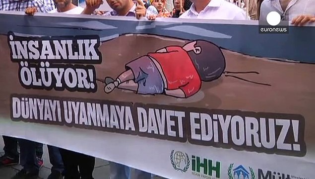 Istanbul: hundreds rally in support of migrants