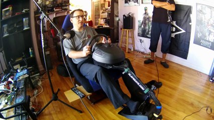 GFTV: Volant de course Thrustmaster Ferrari 450 en démonstration