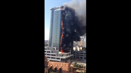 В Одессе горит "Гагарин Плаза"