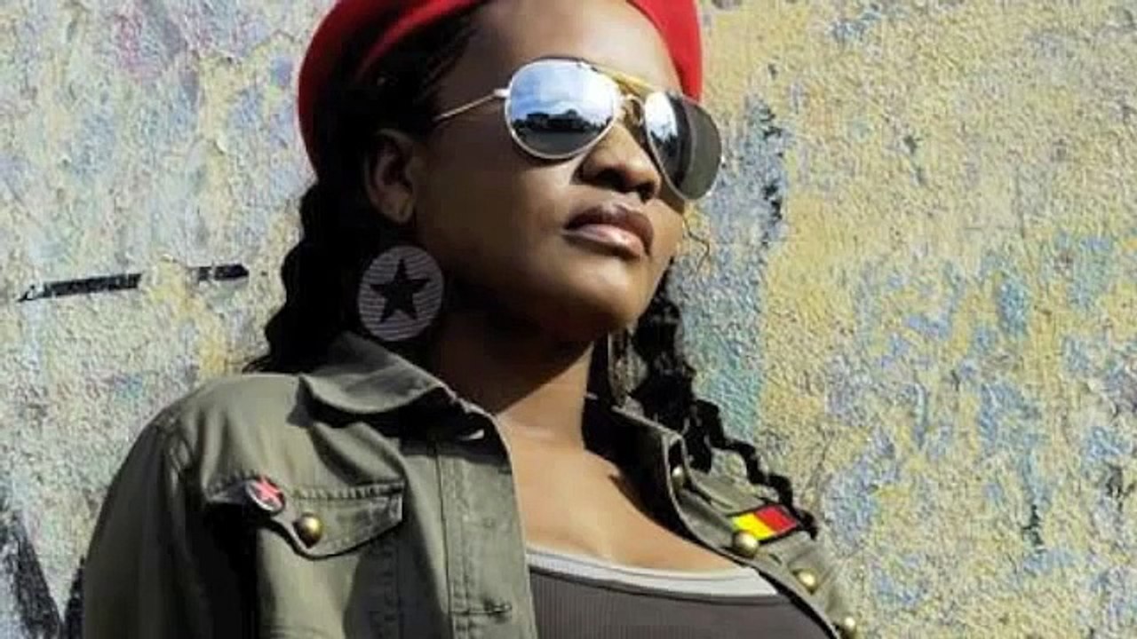 Tanya Stephen´s - It´s a Pity (Acoustic)