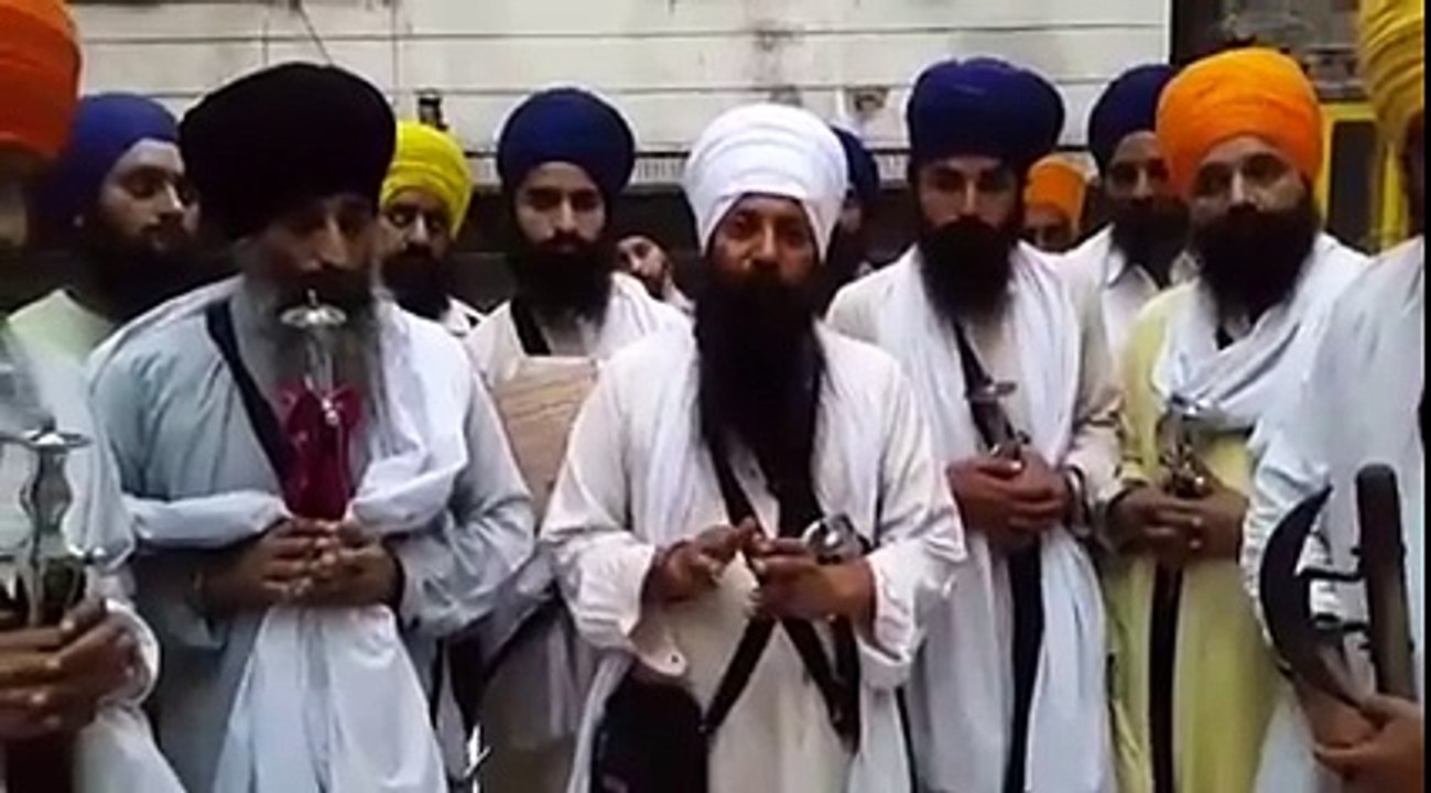 Singhs against raagi balbir singh