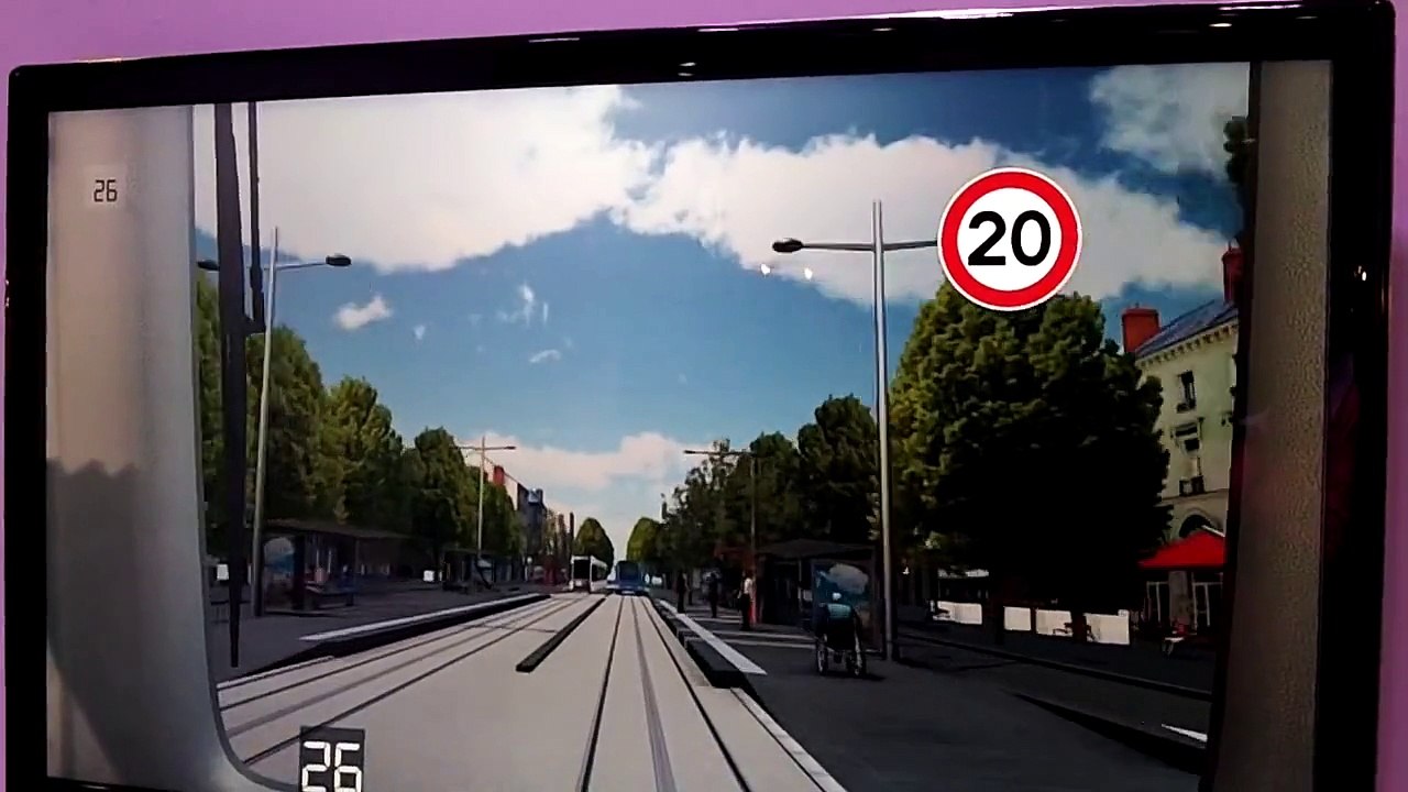 Simulateur de conduite tram - 7 mai 2012 (Foire de Tours)