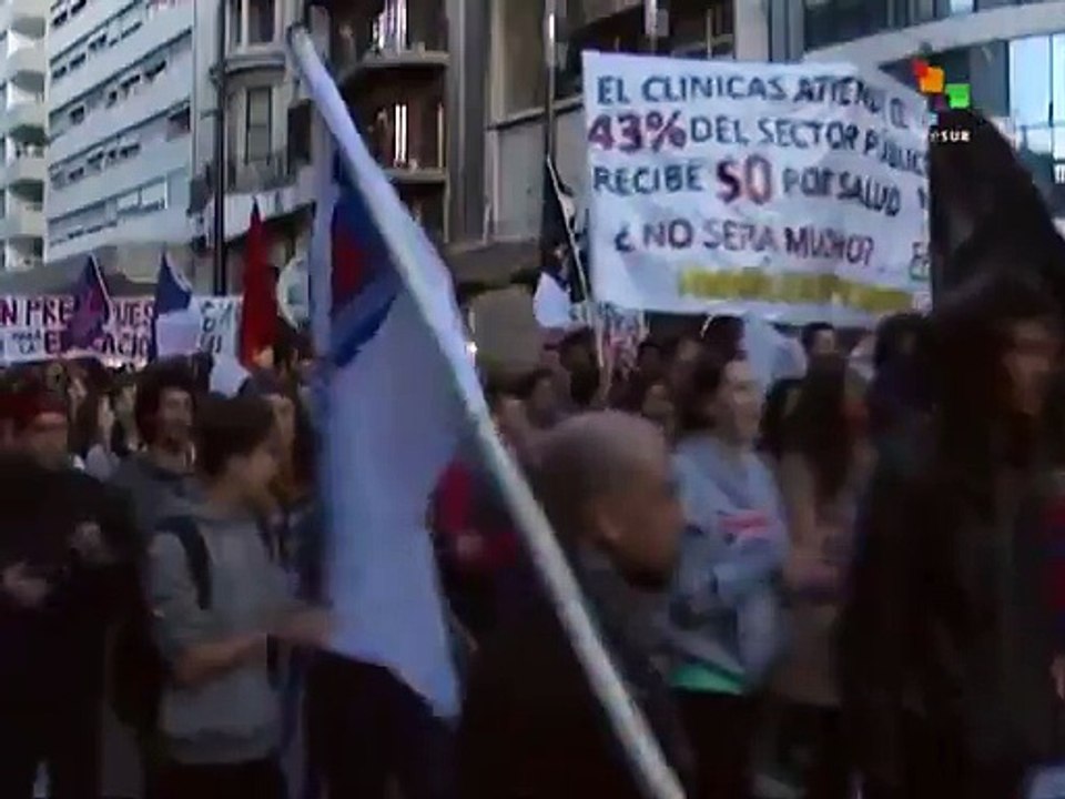 Uruguay: Majority of Teachers Suspend Strike