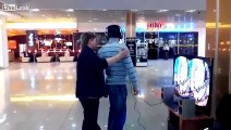 Russian Guy Tries Out Oculus Rift