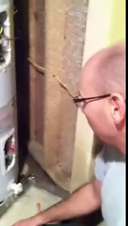 How to replace a hot water heater element