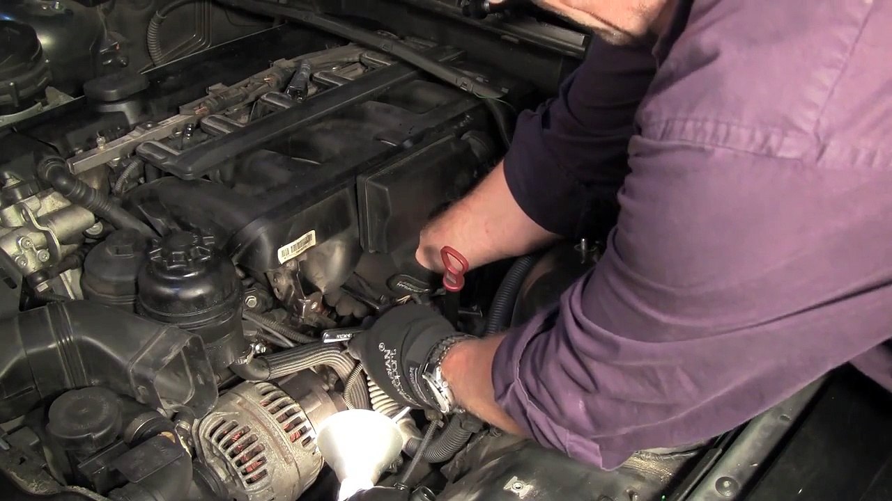 Replacing the BMW M54 Crankcase Ventilation System, Part 2 of 3