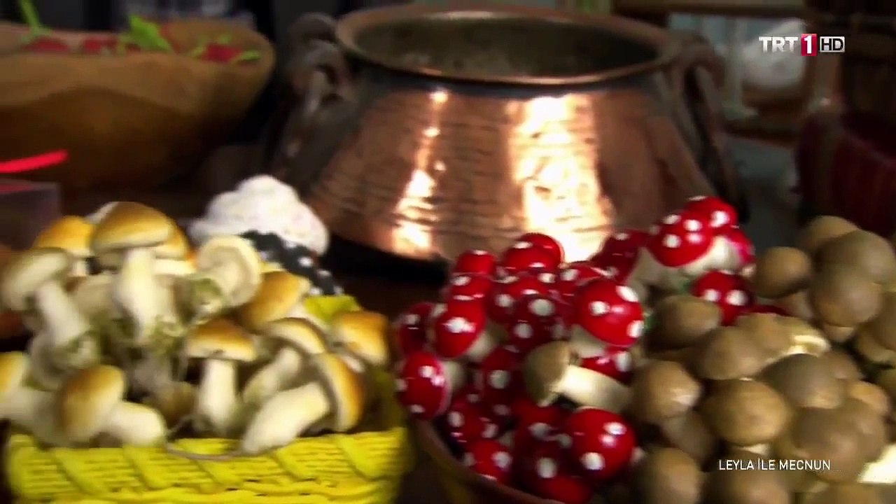 Leyla ile Mecnun   Şirinler