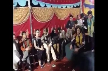 Punjabi Wedding 'Husn Mukhry Tun Laa K Naqab Aa Gaiya'