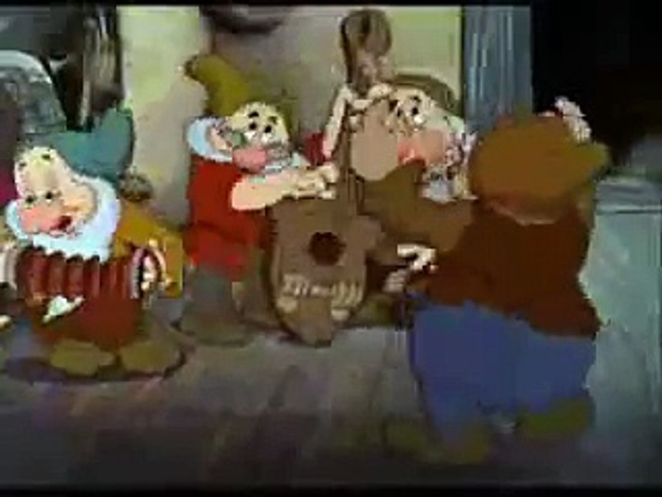 Snow White-The Silly Song-(Russian)