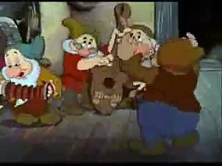 Snow White-The Silly Song-(Russian)