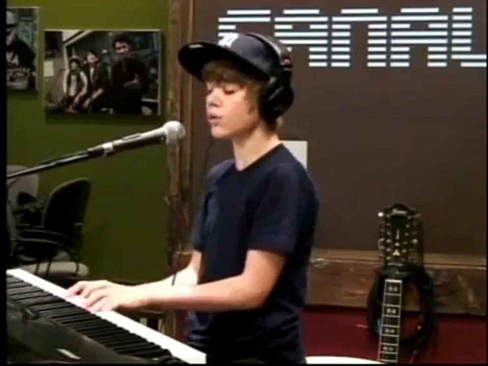 Justin-Bieber-best-Song-"Where-Are-You-Now?"