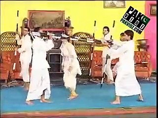 Saima Khan Hot Mujra Without Bra Dudh Makhna Di Pali