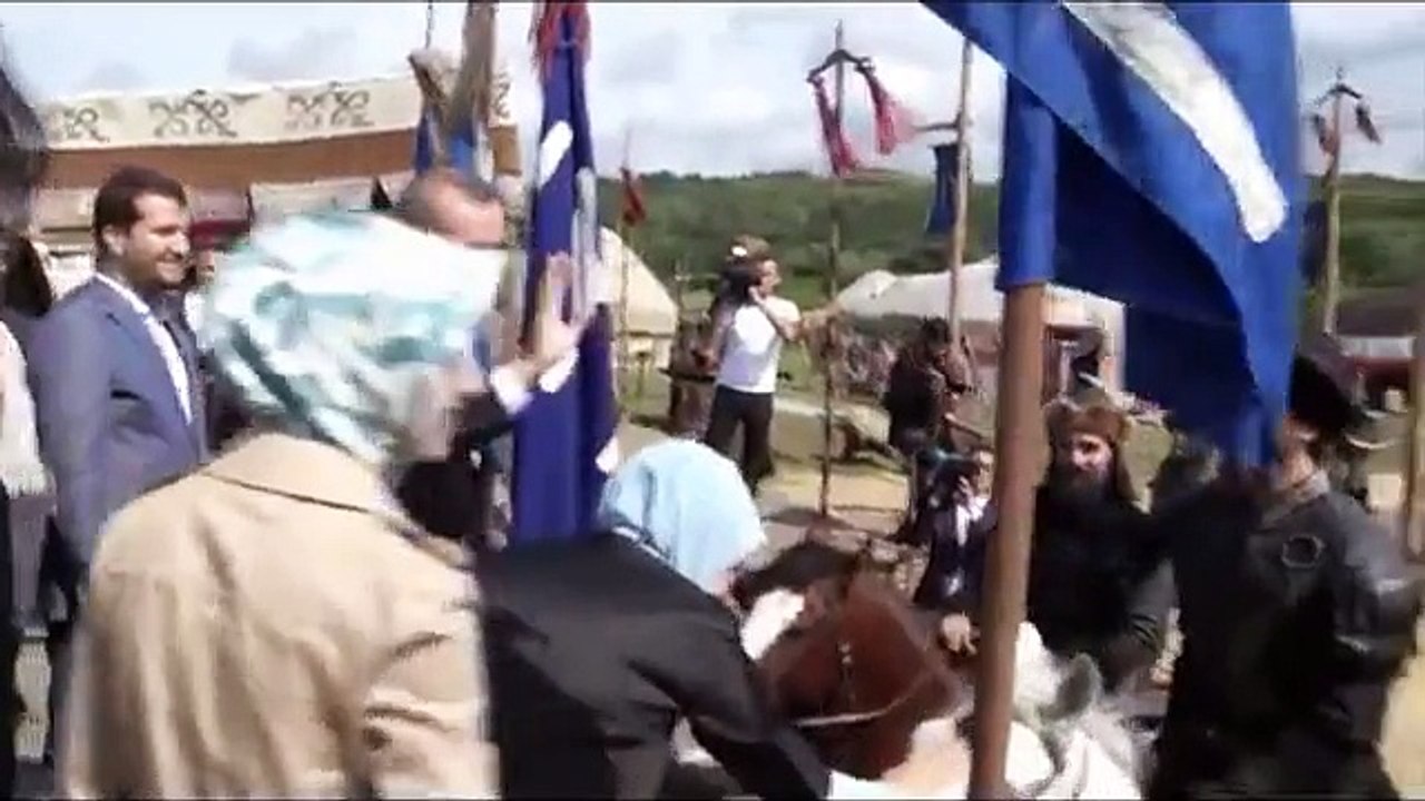 Cumhurbaşkanı Erdoğan, "Diriliş Ertuğrul" Dizisinin Setini Ziyaret Etti |07.06.15