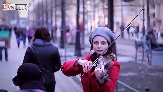 Amazing Russian Street Performer plays beautiful violin music