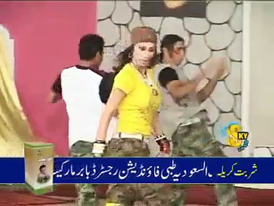 Malik Kashi - Deedar sexy Mujra 2010 - Speaker Baje Speaker.flv - YouTube