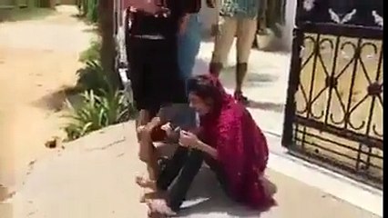 ye larka 3 sal bad gr aya to is ke gr walon ke halat daikho zara