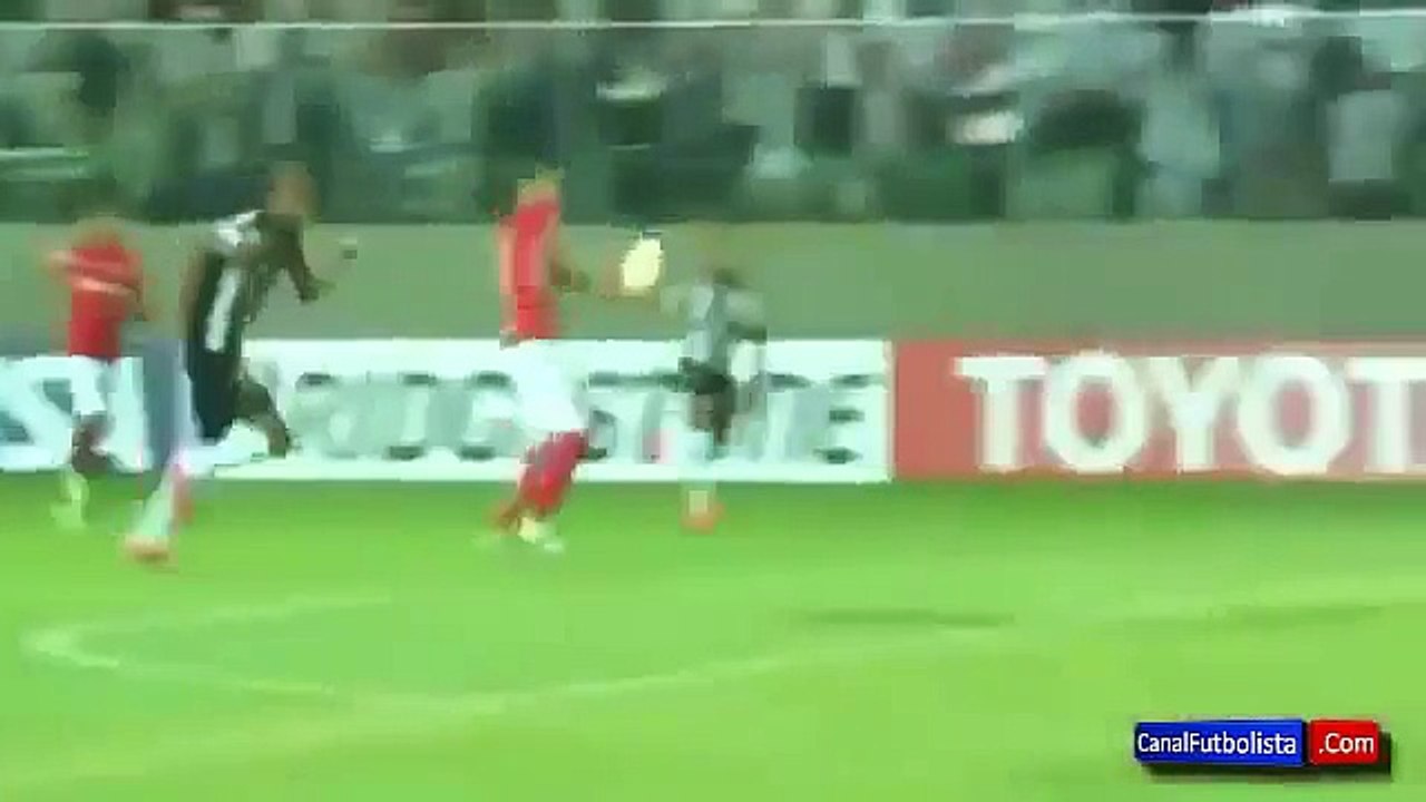 Funny football Atlético MG 2 x 2 Internacional Taça Libertadores 2015