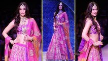 IIJW 2015: Kriti Sanon Ramp Walk