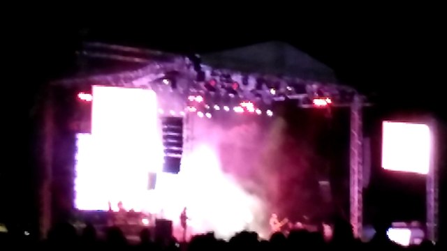 Şebnem Ferah - Deli Kızım Uyan ( 02.09.2015 İzmir Fuarı Konseri )