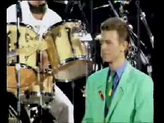queen + david bowie : Under presure live