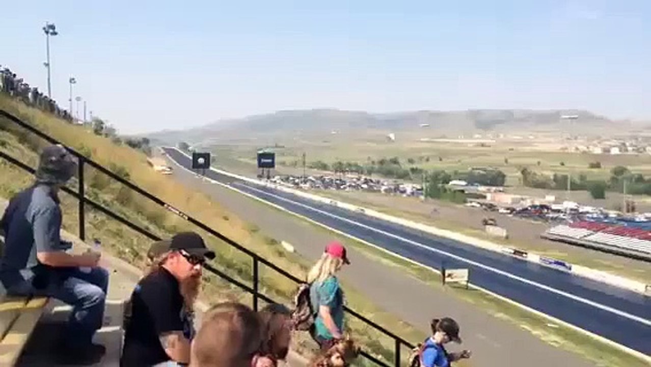 INSANE DUDE ON JETPACK