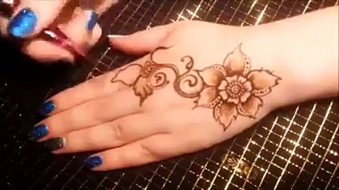 Mehndi design for girl